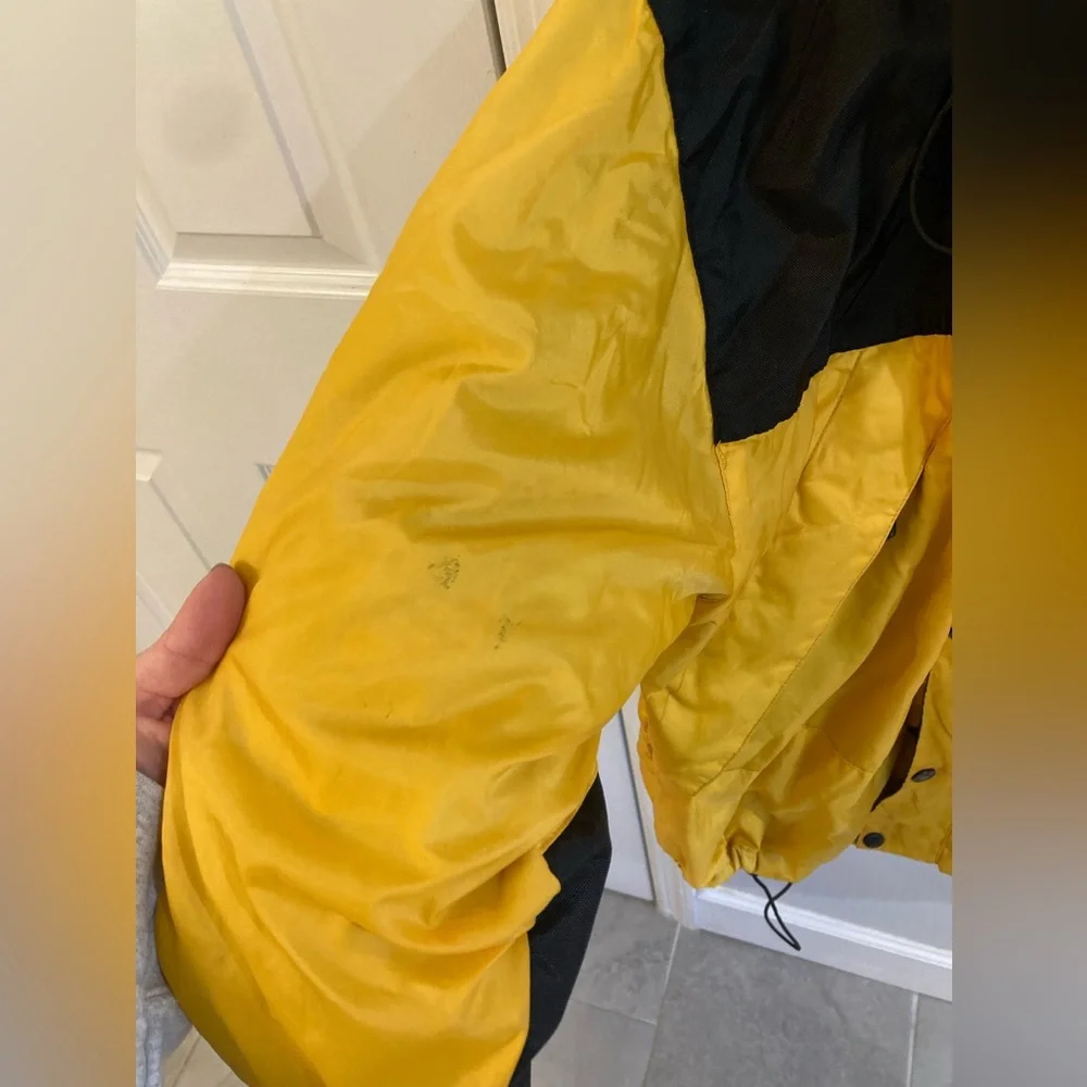 The North Face 1990 Mountain Jacket Yellow men’s medium